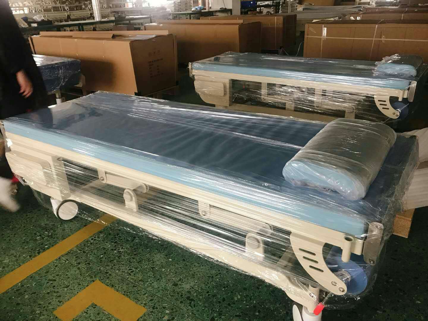广东厂家直销全电动多功用超声检查床 自动换纸 带遥控  多功能电动疹疗床  超声波检查床  B超床