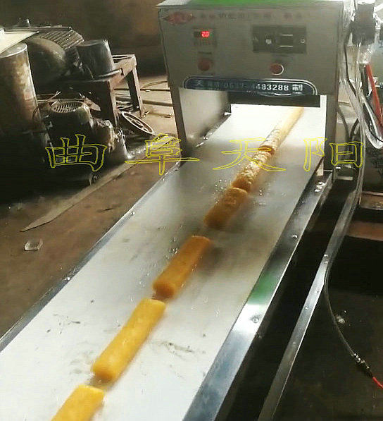 成套自动切段碱粑机，特色年糕机现货  米豆腐机
