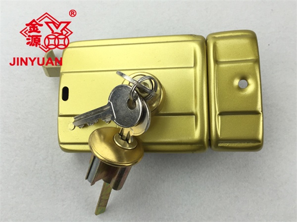 门锁厂家生产-要买实惠的556金色门锁就