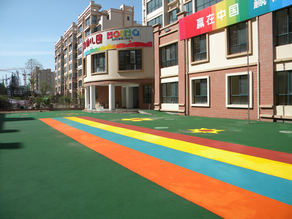 临夏塑胶跑道厂家-兰州三番建材供应有创意  学校体育场