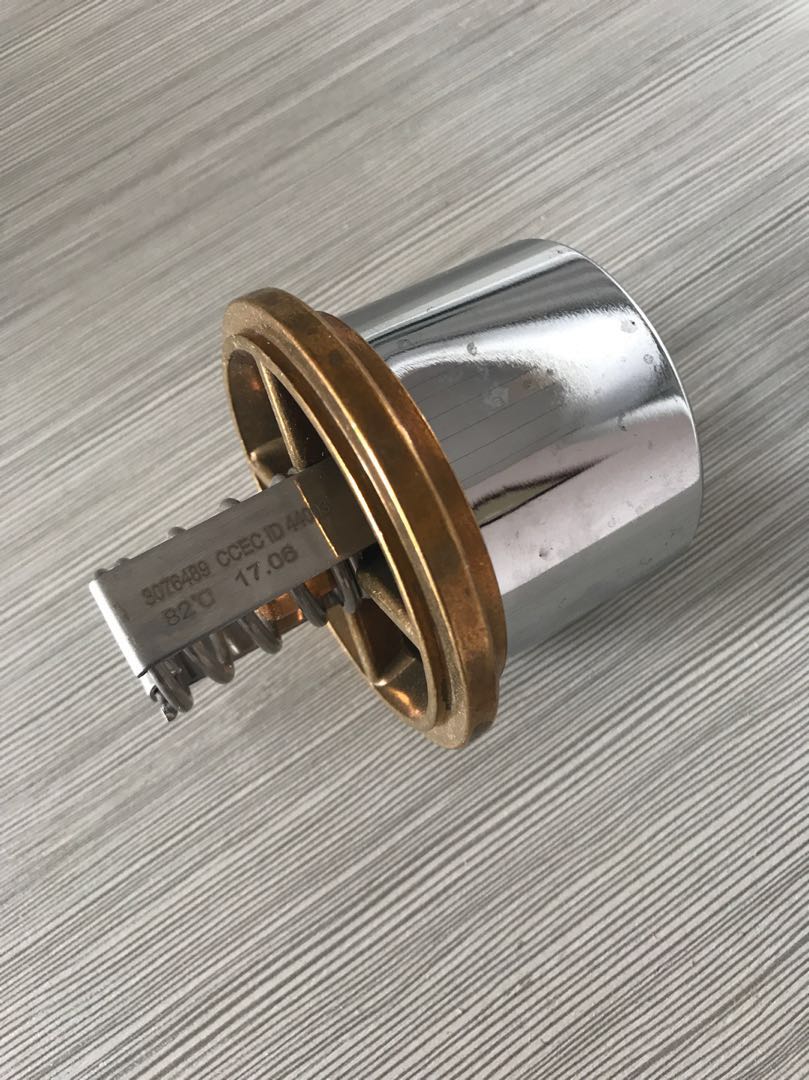 ISD康明斯郑州宇通客车4929642节温器