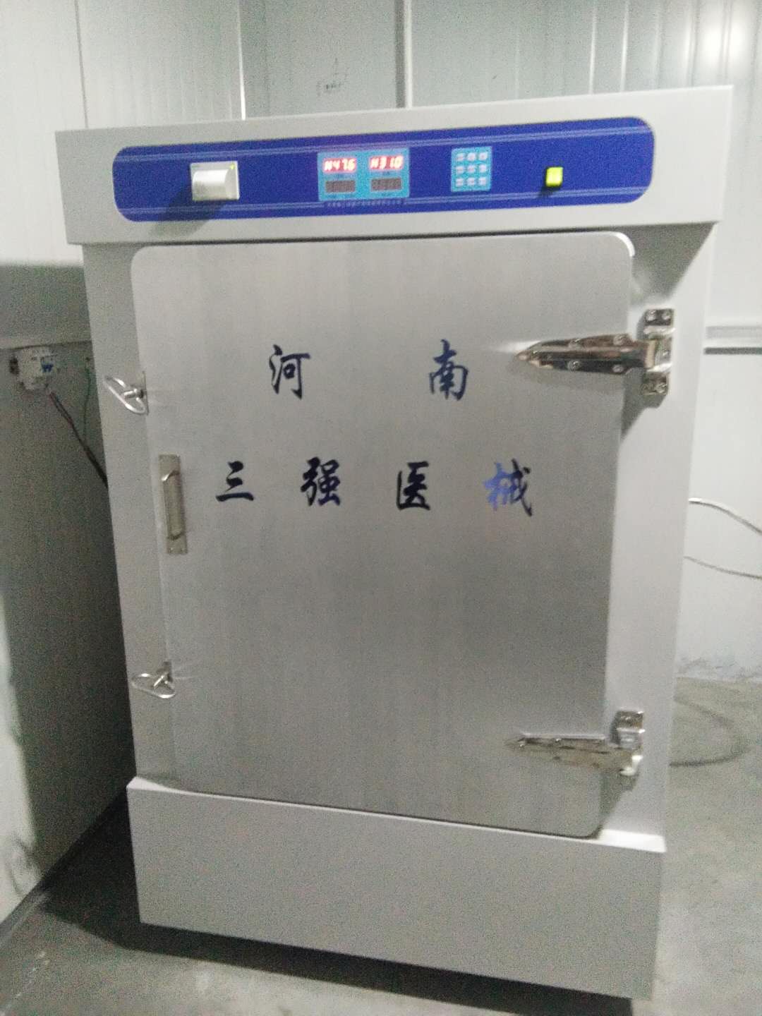 医用环氧乙烷灭菌器 器械低温EO气体灭菌柜  医用器械低温灭菌器  低温环氧乙烷灭菌柜  手术室器械灭菌柜
