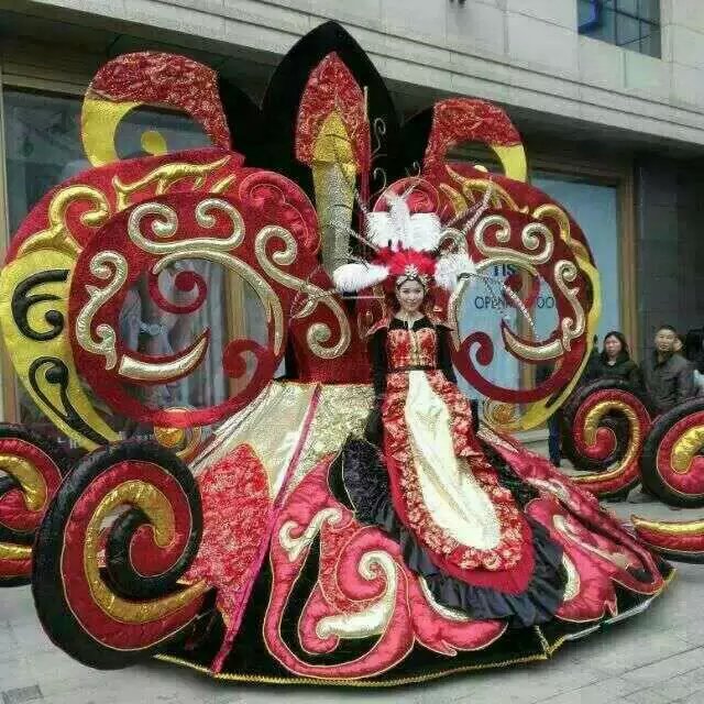 正版女王花车_巨型木偶_外籍演艺巡游  女王花车出租  女王花车厂家  女王花车租赁