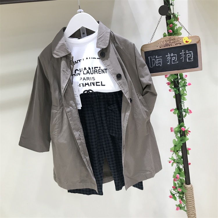 临沂嗨抱抱新款品牌童装加盟  童装批发  库存尾货  穿搭