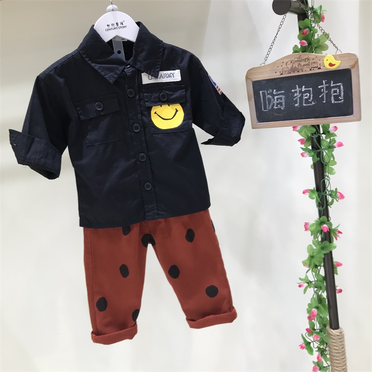 临沂嗨抱抱新款品牌童装加盟  童装批发  库存尾货  穿搭