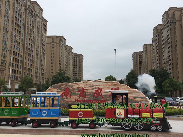 航天游乐欢迎来选购无轨火车  儿童游乐场设备报价  儿童乐园设备