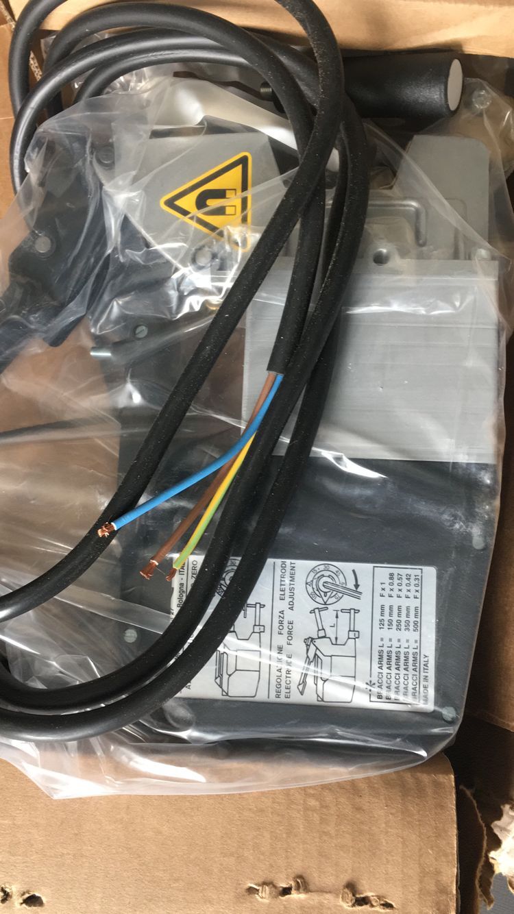 TECNA	 7902P点焊枪