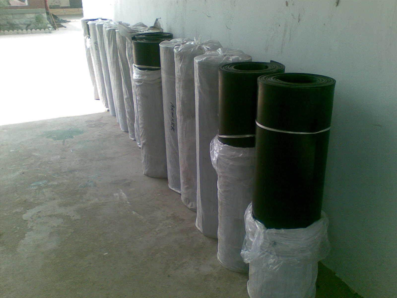 济南金能电力防滑绝缘毯生产厂家&nbsp;&nbsp;绝缘胶垫&nbsp;&nbsp;多少钱