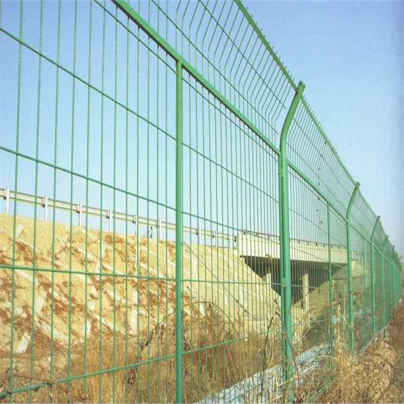 双边丝护栏网 圈地网 现货批发  厂家批发