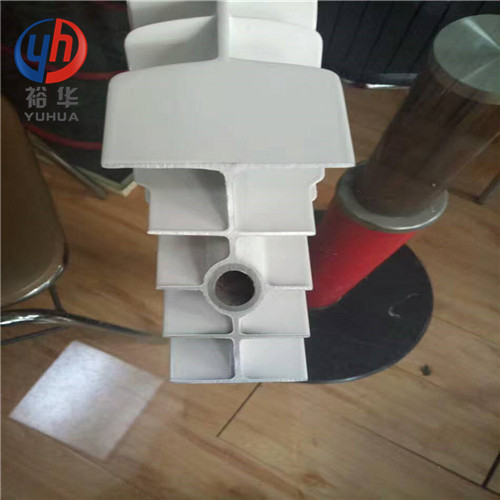 UR7006-500压铸铝散热器厂家排名-裕圣华品牌  压铸铝厂家排名  压铸铝品牌