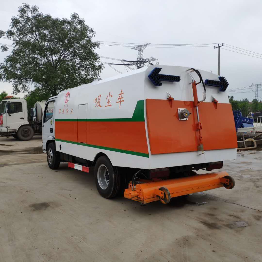 东风多利卡D6吸尘车5立方吸尘车