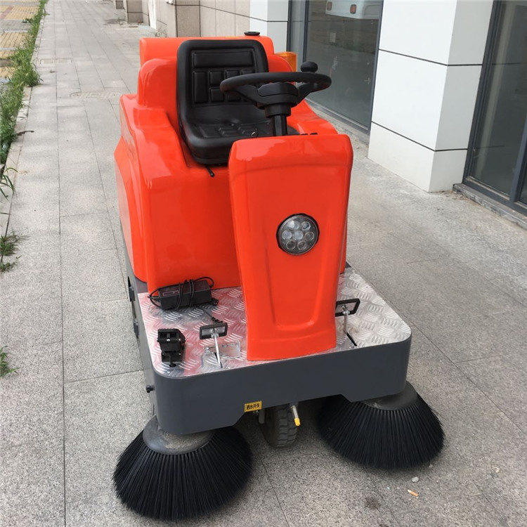 厂区驾驶式扫地车 电动道路清扫车  电动清扫车