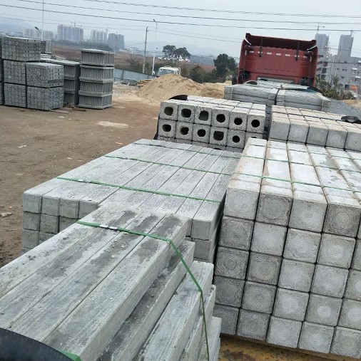 广东水泥复古造型护栏，河道梯状仿木栏杆厂家