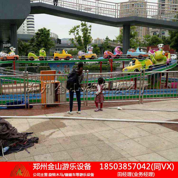 金山厂迷你穿梭游乐设备外观鲜亮 趣味性强  自控飞机  仿古小火车  豪华飞椅