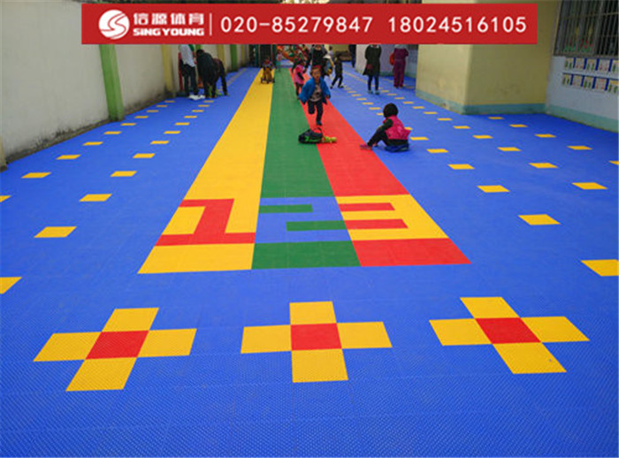 幼儿园拼装地板，软质防滑悬浮拼装地板厂家  悬浮篮球地板  软悬浮地板