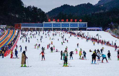 小型滑雪场 建设预算 厂家就选中冷 滑雪场建设 设计滑雪场