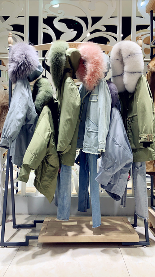 正品女装折扣店品牌派客服女装品牌折扣清仓批发  女装批发拿货  便宜批发女装  衣服女装批发