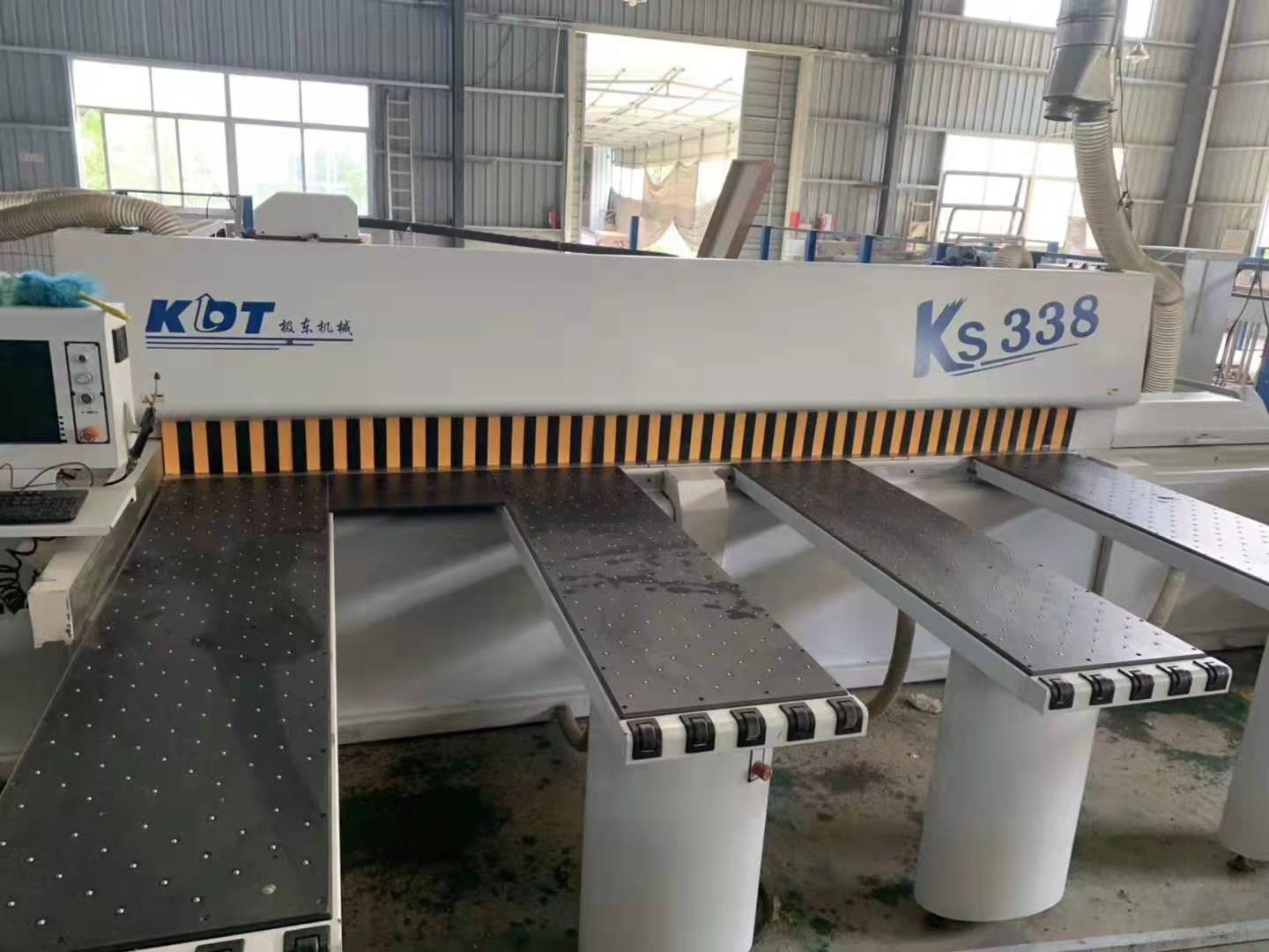 出售二手极东KDT-KS338后上料电脑裁板锯&nbsp;&nbsp;二手极东电子锯&nbsp;&nbsp;二手电脑裁板锯&nbsp;&nbsp;二手木工机械