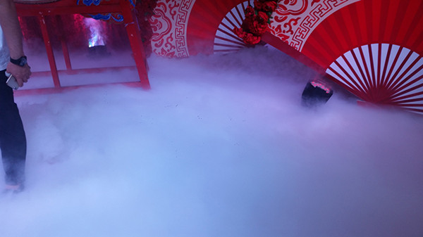 水雾机薄雾机特效烟雾机干冰机地烟机出租租赁
