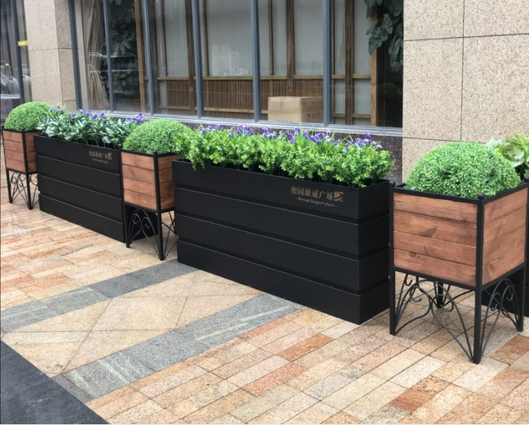 2019年新款式户外饭馆镀锌铁艺花架 隔断花槽  镀锌花架  镀锌花槽