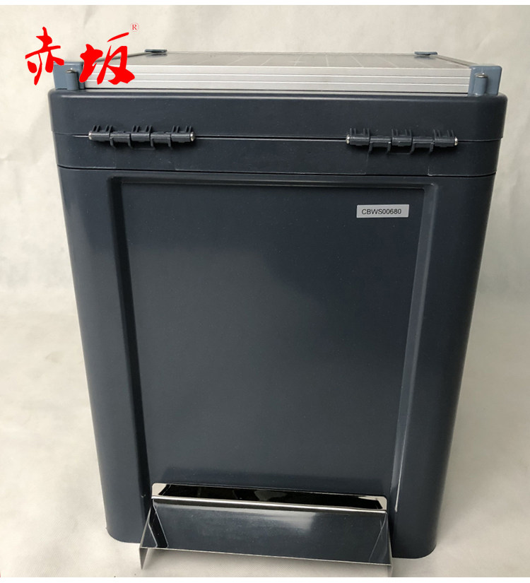 定时喂鱼机器 赤坂太阳能喂粮机批发  赤坂喂食器