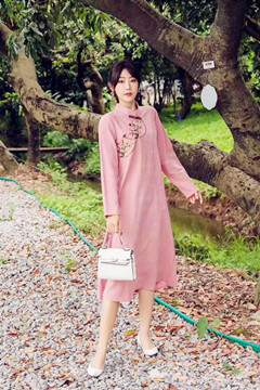 晚枫时尚高端正品品牌女装折扣尾货库存货源走份批发  女装批发货源  品牌折扣店