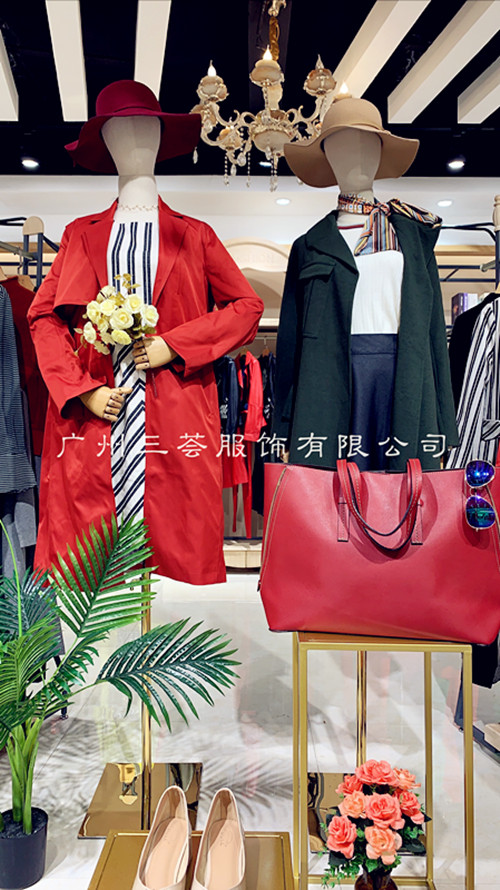 莱芙正品时尚一线品牌折扣尾货女装走份批发  女装进货渠道  女装拿货货源  便宜衣服进货货源