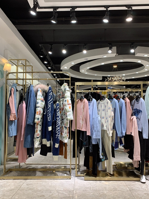乐町品牌折扣女装特卖场货源批发  便宜批发女装  品牌女装尾货  折扣女装批发