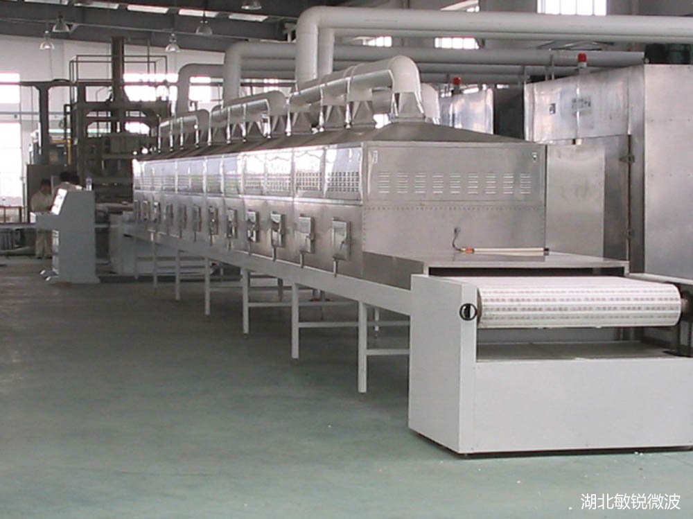 蜂窝陶瓷微波定型机  工业微波加热机  微波灭菌机  微波干燥杀菌