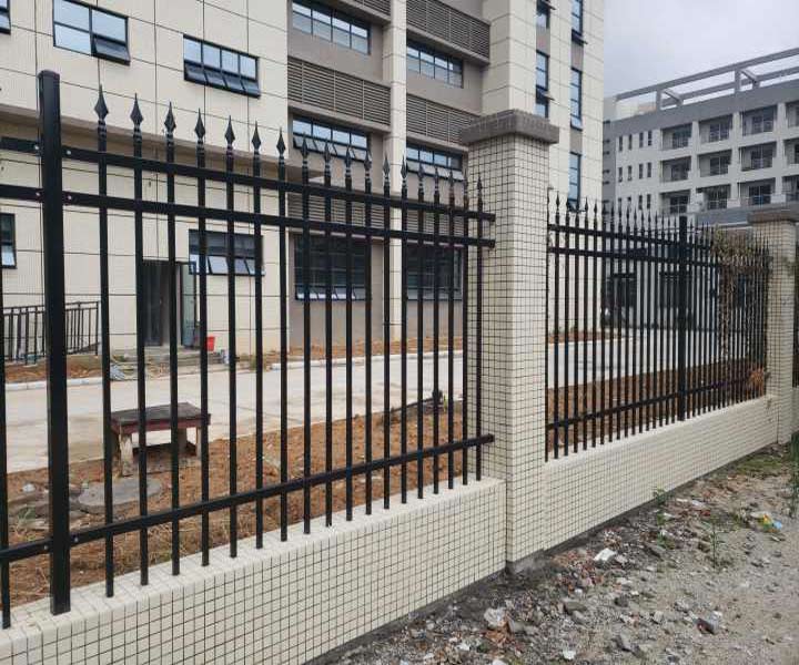 方管焊接栅栏 南沙电站围墙护栏 厂区围栏