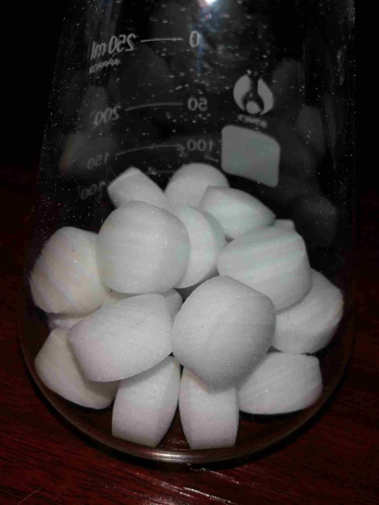 陕西咸阳软水盐工业盐融雪盐离子交换树脂再生剂 陕西软水盐 陕西工业盐 陕西融雪剂