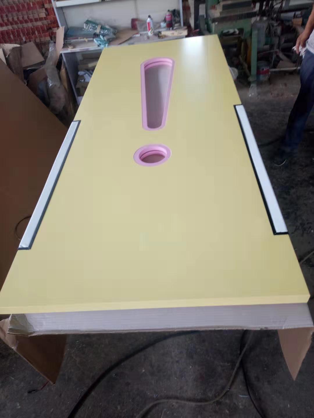 德州裕隆门业有限公司