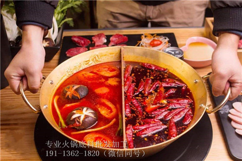 四川甘孜州鸳鸯锅火锅底料代理销售  火锅底料批发  菌汤火锅底料