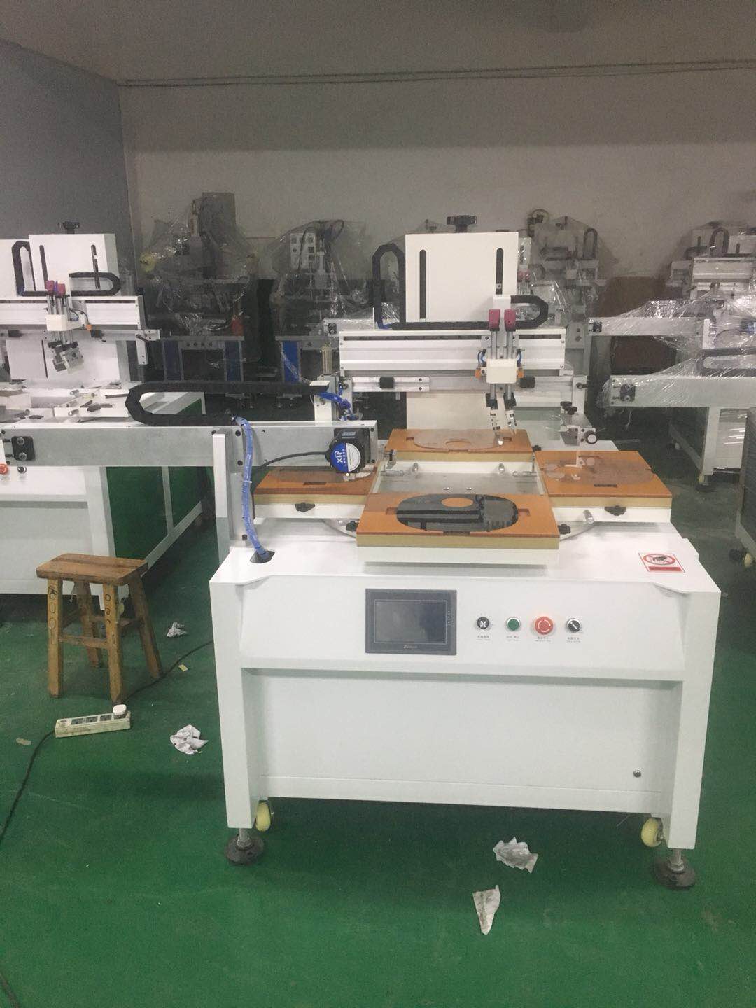 宁波市电器玻璃丝印机厂家灯具面板全自动丝网印刷机&nbsp;&nbsp;灯具面板网印机&nbsp;&nbsp;塑料外壳丝网印刷机