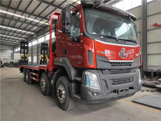 前四后八柳汽乘龙H5挖机拖板车 大型挖掘机拖车  大型挖机拖车  挖掘机拖板车  勾机背车