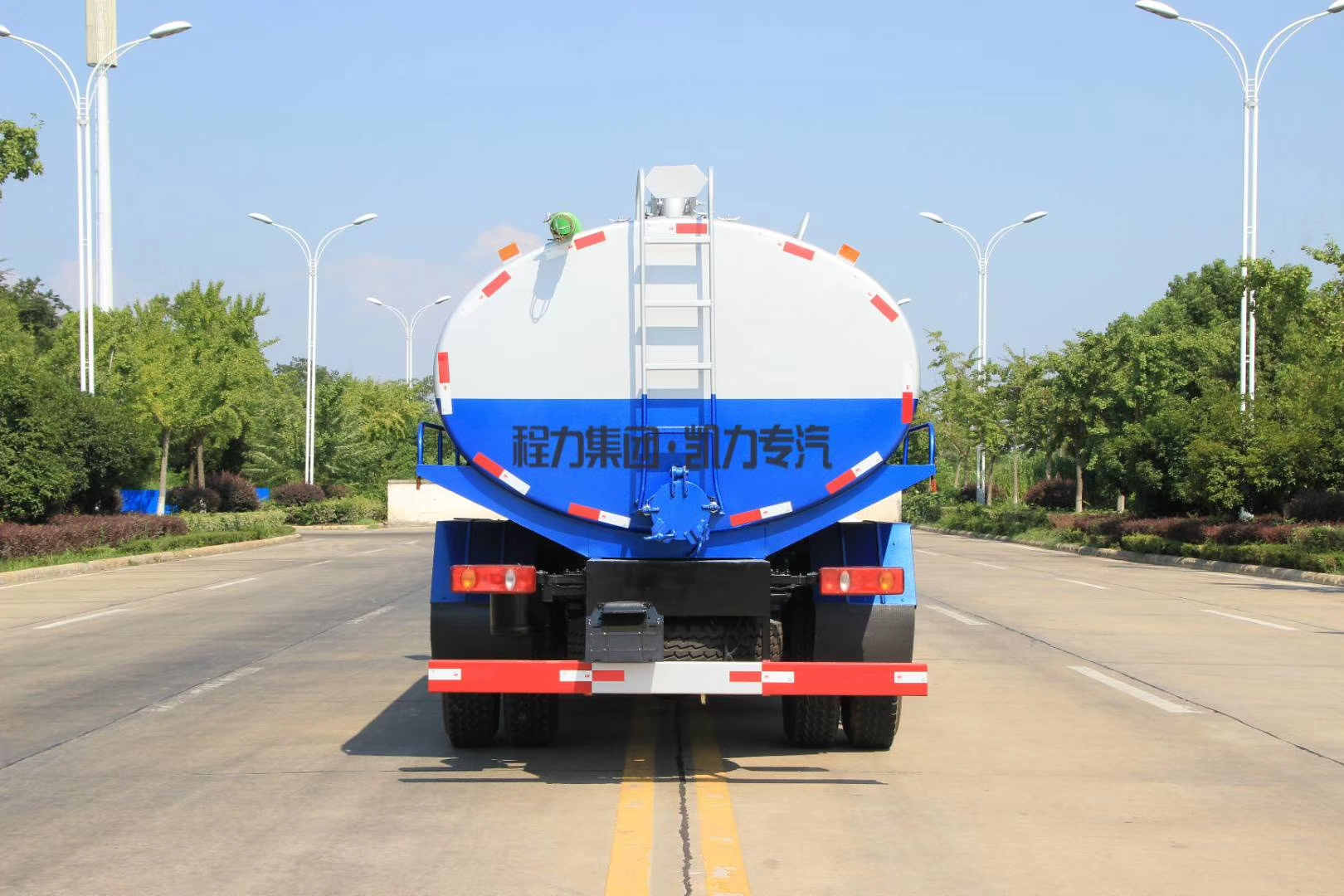 锦州带副发吸污车