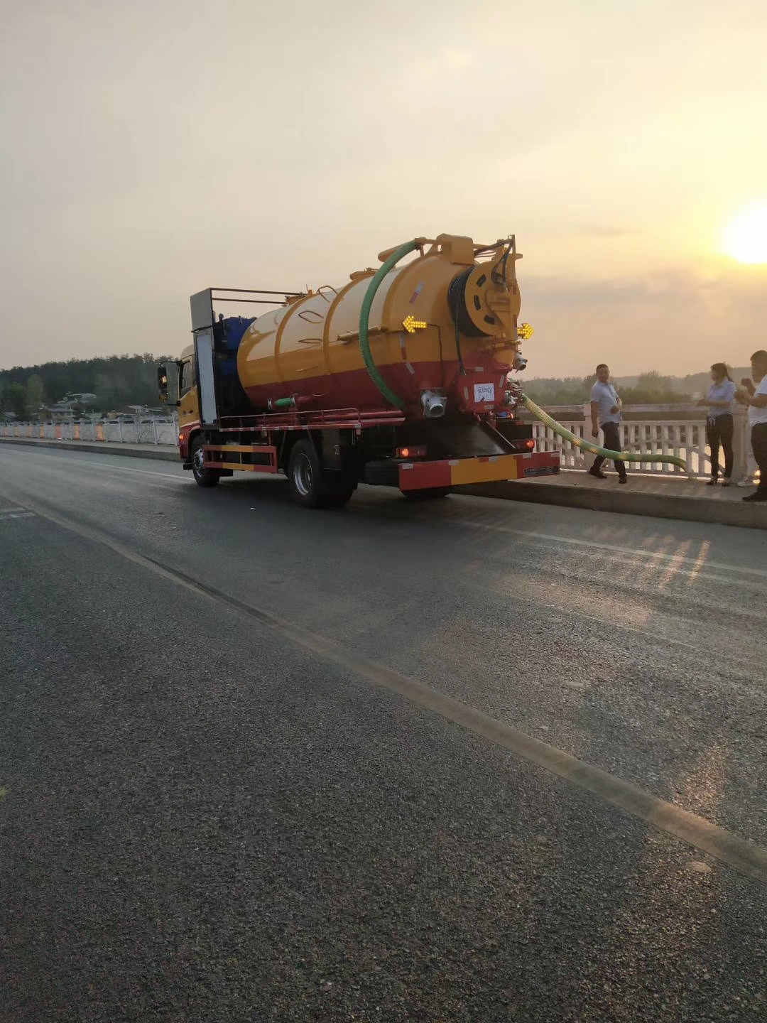 海东清洗吸粪车