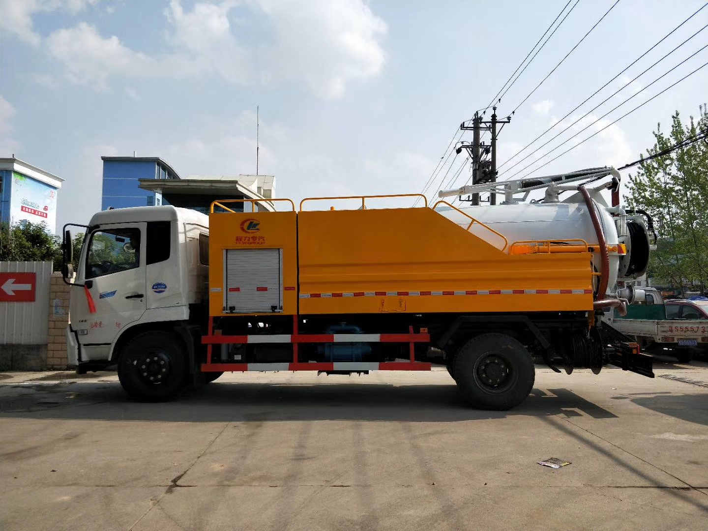 许昌污泥自卸运输车