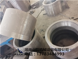 河南2PG610x400双电机辊式破碎机高锰钢合金辊皮厂家  对辊破碎机辊皮  双辊破碎机辊皮