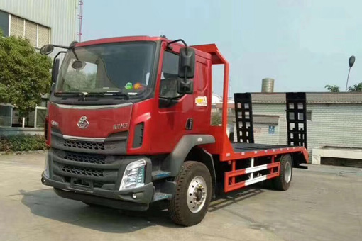 柳汽乘龙单桥150挖机拖车拉120挖机不超重拖车&nbsp;&nbsp;平板运输车&nbsp;&nbsp;背车