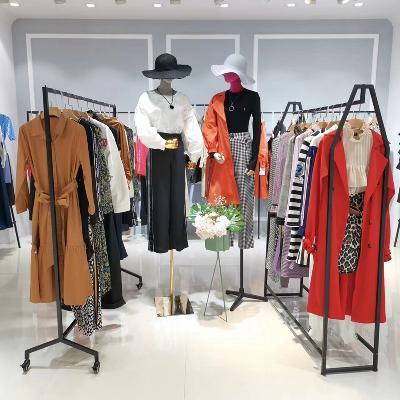 韩帛伊品女装,沈阳哪家品牌折扣店女装公司  雪莱尔