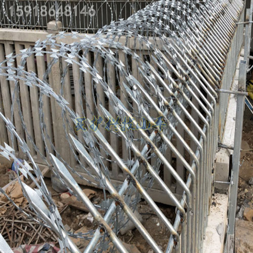茂名铁路防护栅8002 镀锌护栏网现货  道路护栏  工厂护栏  护栏厂家
