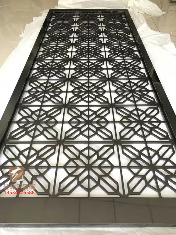 雕刻玫瑰金不锈钢屏风打造一个低调、优雅的大宅别墅  雕刻屏风  隔断屏风  花格屏风
