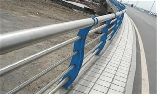 株洲不锈钢复合管天桥护栏生产厂家