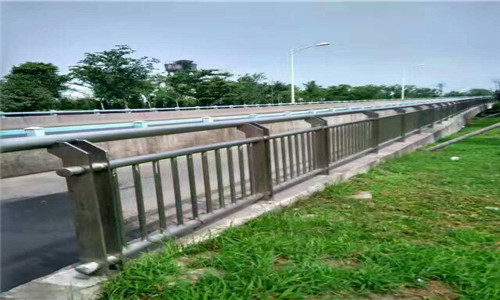 商洛道路交通隔离护栏可来图定制