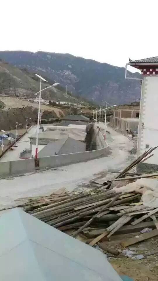 市南区生产太阳能路灯质保5年