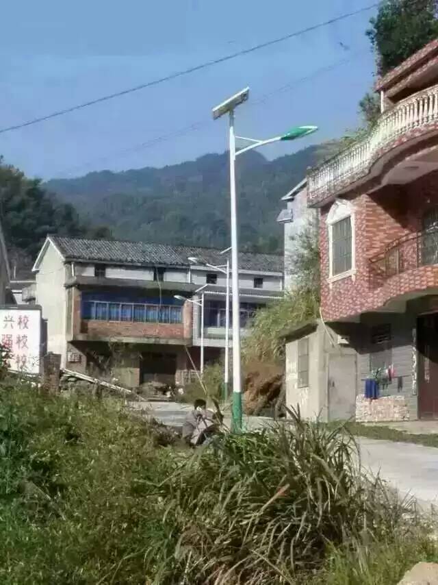蓬莱市安装太阳能路灯源头厂家