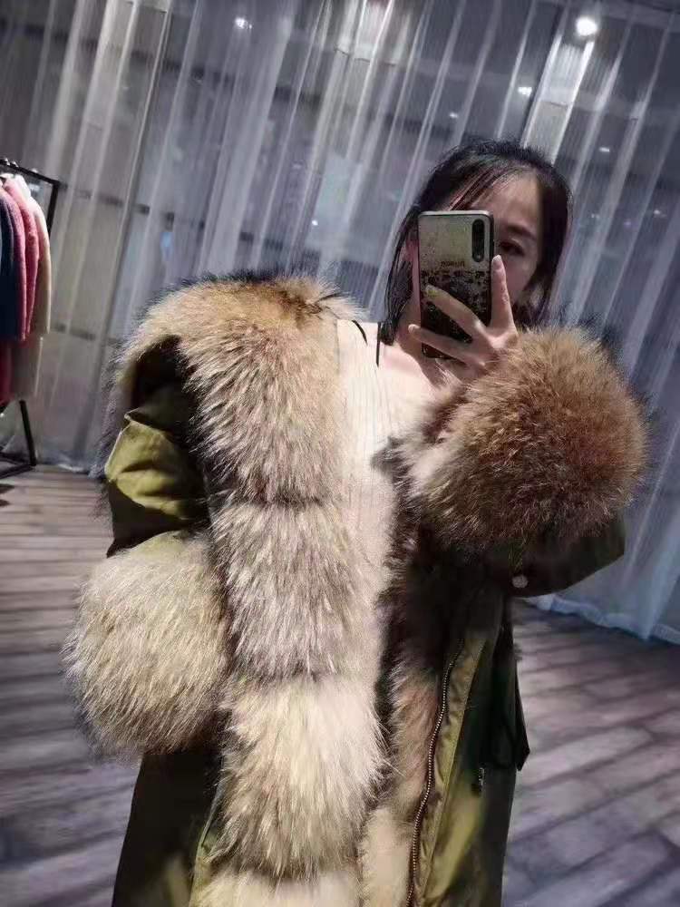 19年新款冬装广州女装折扣批发真皮毛一体派克服低价