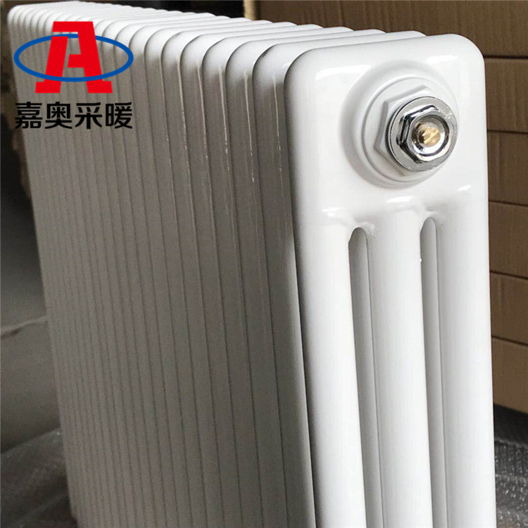 专业生产钢制三柱水暖暖气片@工程家用钢制三柱暖气片