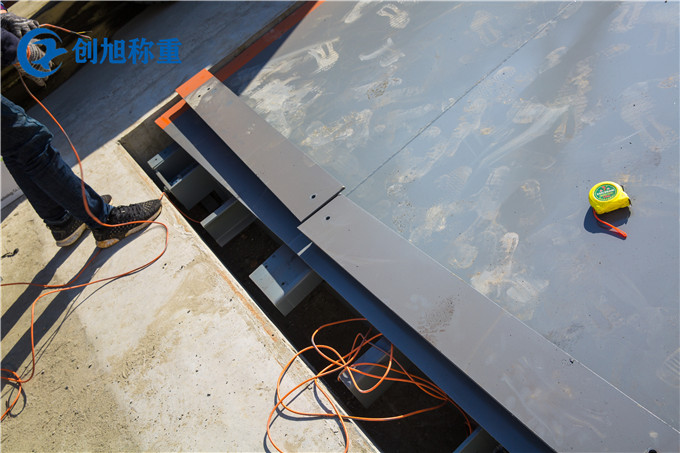 专注汽车衡器生产30年，汽车衡器供应商，实力雄厚  电子地磅  电子秤
